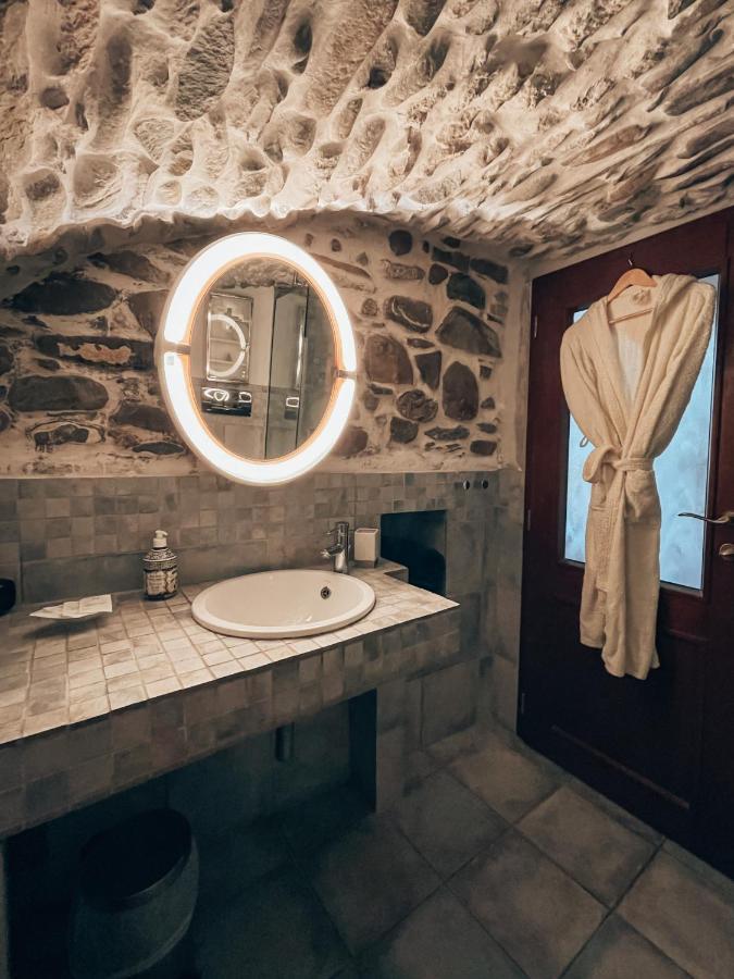 Talking Stones Bed and Breakfast Dolceacqua Eksteriør billede
