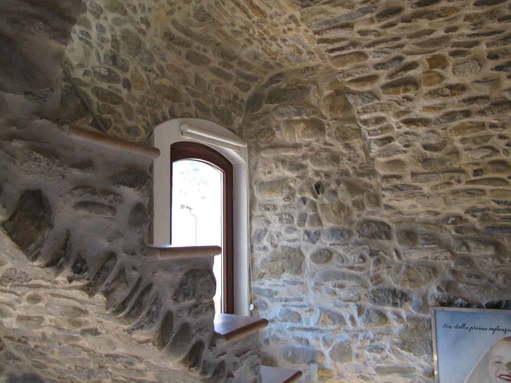 Talking Stones Bed and Breakfast Dolceacqua Eksteriør billede